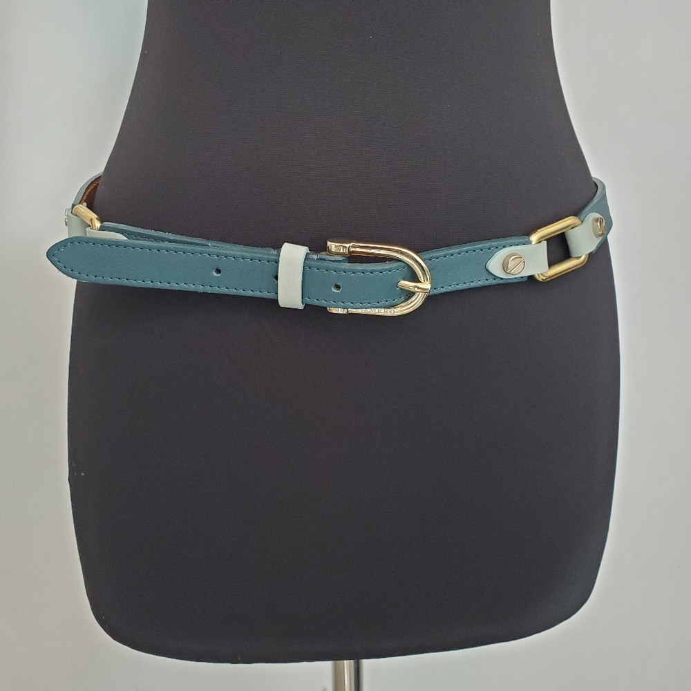 Dismero Two-Towned Leather Belt. Teal and Mint Color. Size XS. Made in Italty.
